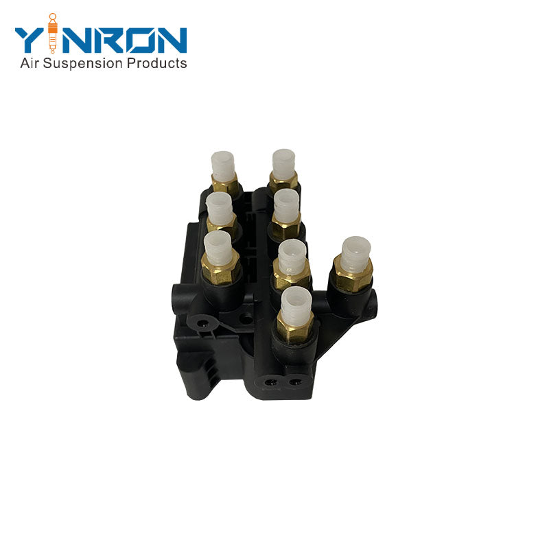 Vertical view of Audi Q7 4M air suspension valve block (4M0616013A)