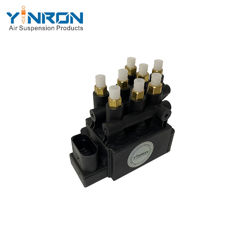 72-degree view of Bentley Bentayga 4M0 air suspension valve block (4M0616013A)