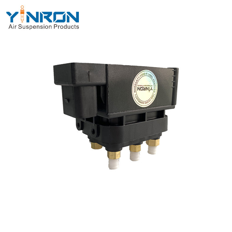 72-degree view of Bentley Mulsanne 3Y5 air suspension valve block (4H0616013)