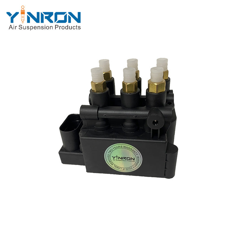Vertical view of BMW 7 Series G11 G12 air suspension valve block (37206884682)