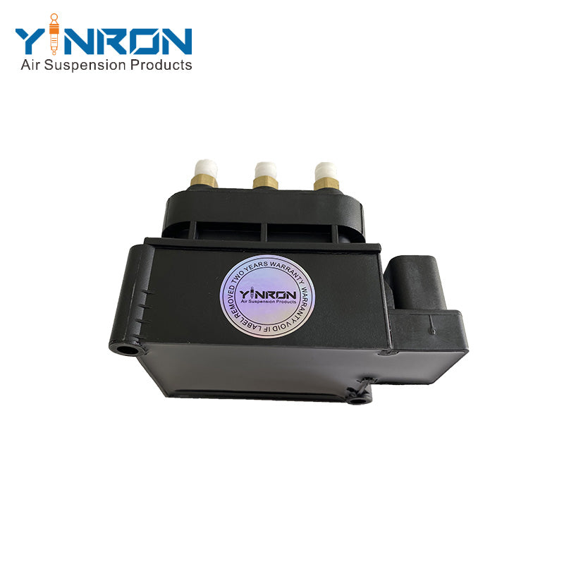Bottom view of Mercedes-Benz S-Class W222 C217 air suspension valve block (0993200058)