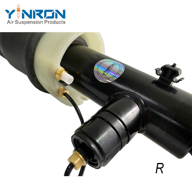 Detailed bottom mounting and valve view for Audi A6 C5 4B Allroad Quattro rear right air suspension strut (4Z7513032A)