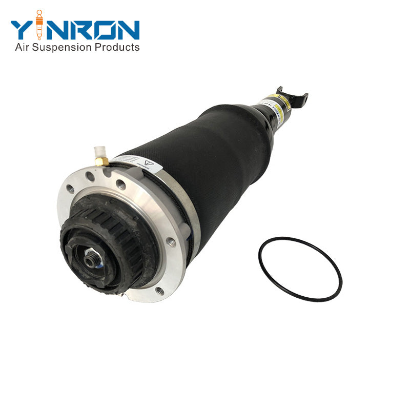 Close-up rubber bellow detail for Audi A6 C5 Allroad Quattro front air suspension strut (4Z7413031A)