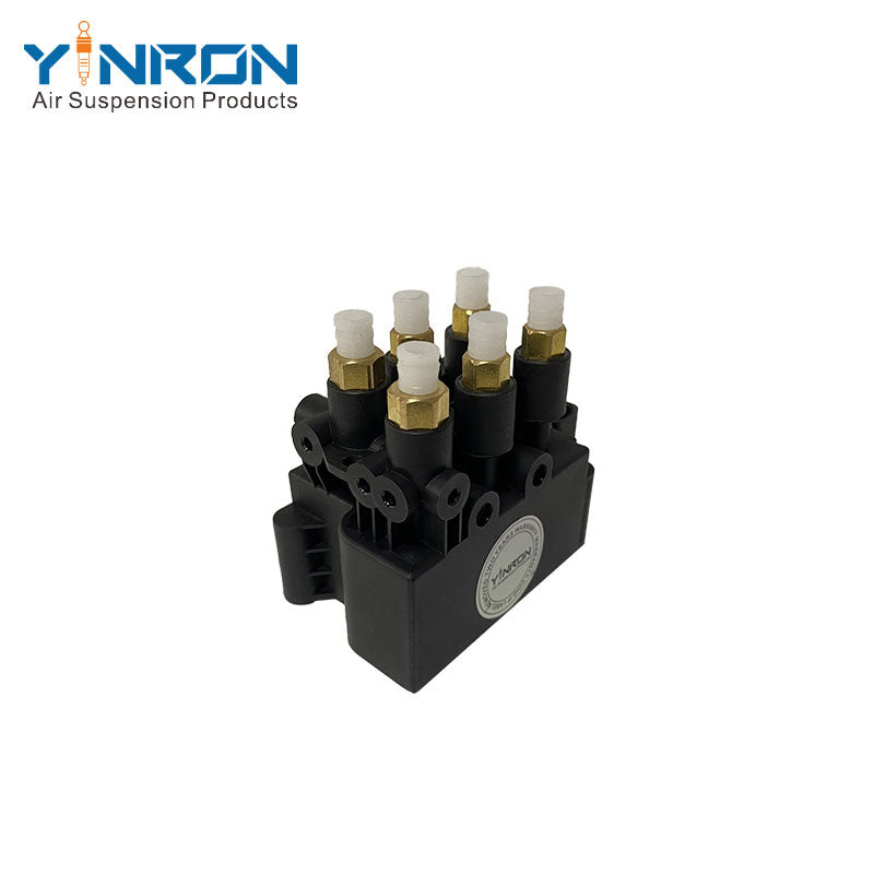 45-degree view of Audi A6C8 air suspension valve block (4N0616013)