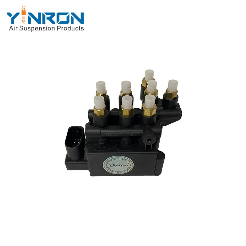 Eye-level view of Audi Q7 4M air suspension valve block (4M0616013A)