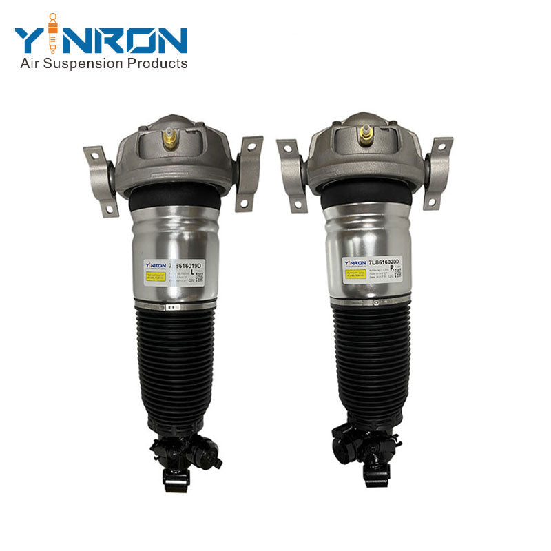 A pair of rear left and right air suspension struts for Audi Q7 7L (7L8616019D and 7L8616020D)