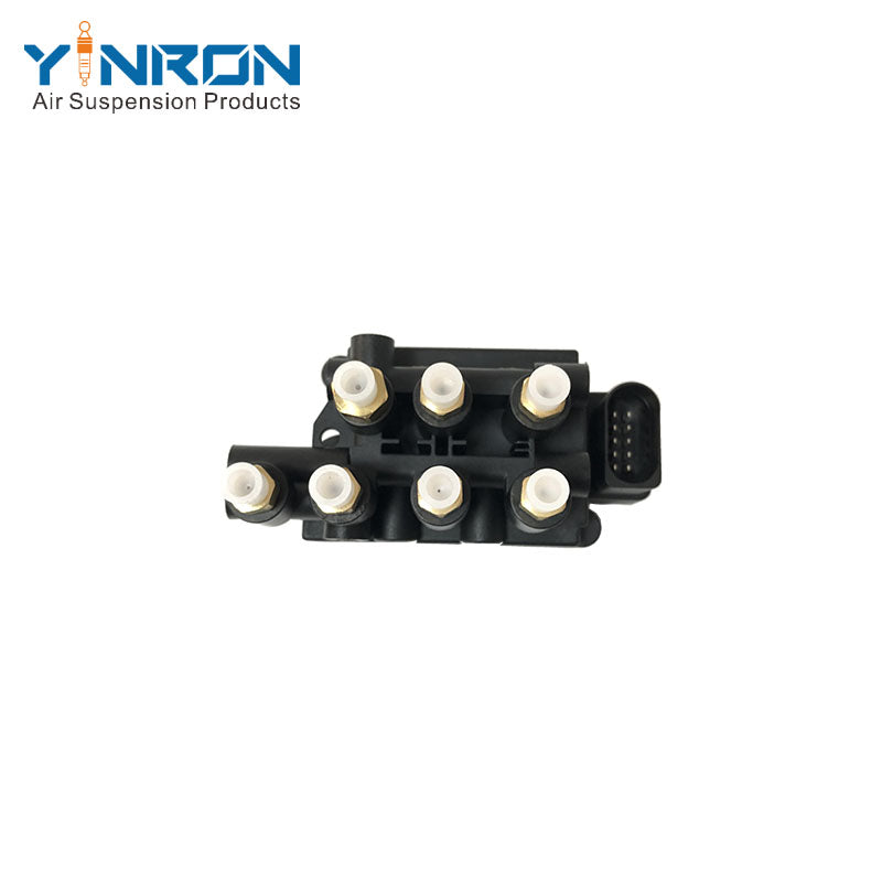 Vertical view of BMW 7 Series G11 G12 air suspension valve block (37206861882)