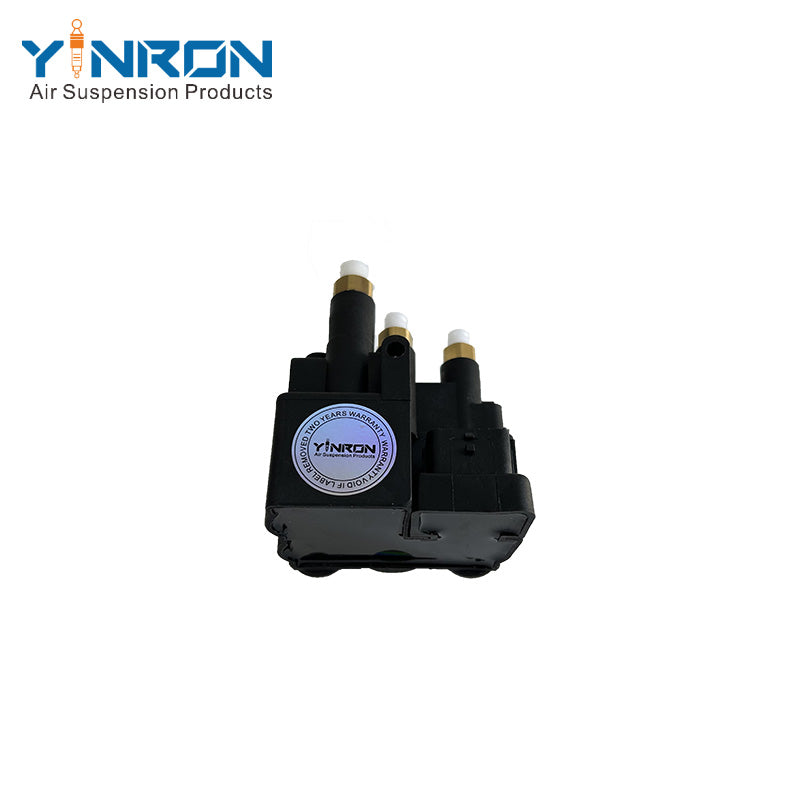 Vertical view of Land Rover Range Rover L405 rear air suspension valve block (LR070246)