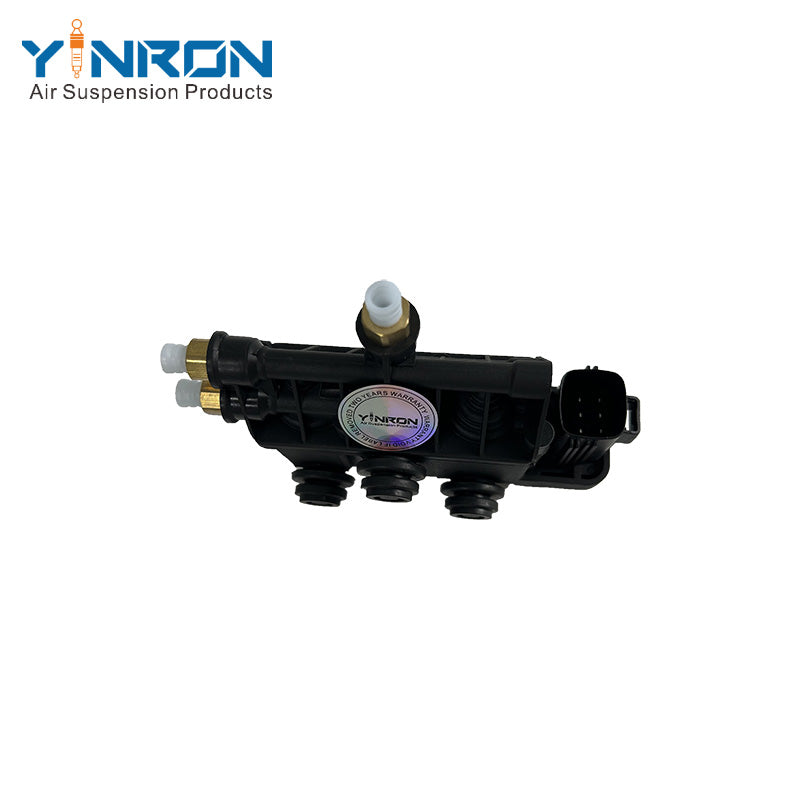 Front view of Land Rover Range Rover Sport Discovery 3 Discovery 4 rear air suspension valve block (RVH000055)