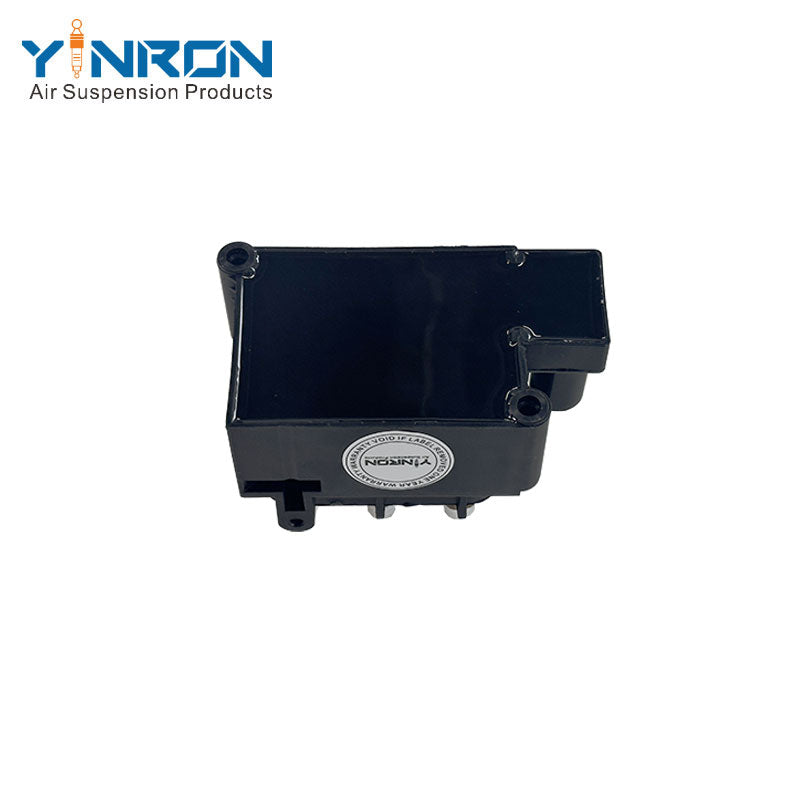 Bottom view of Mercedes-Benz E-Class W213 air suspension valve block (A0993200258)