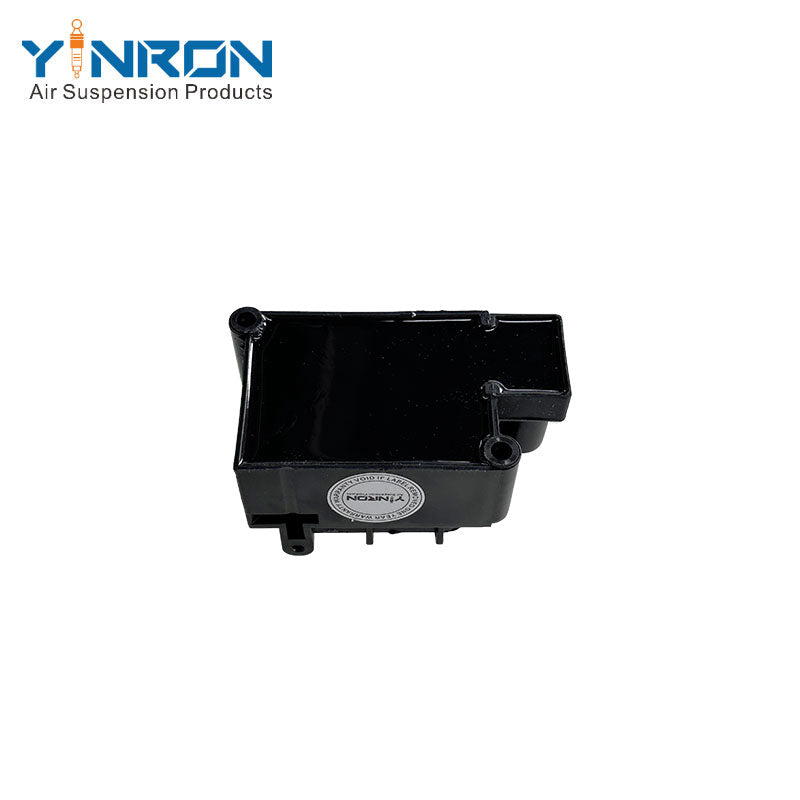 Bottom view of Mercedes-Benz S-Class W222 C217 air suspension valve block (0993200058)