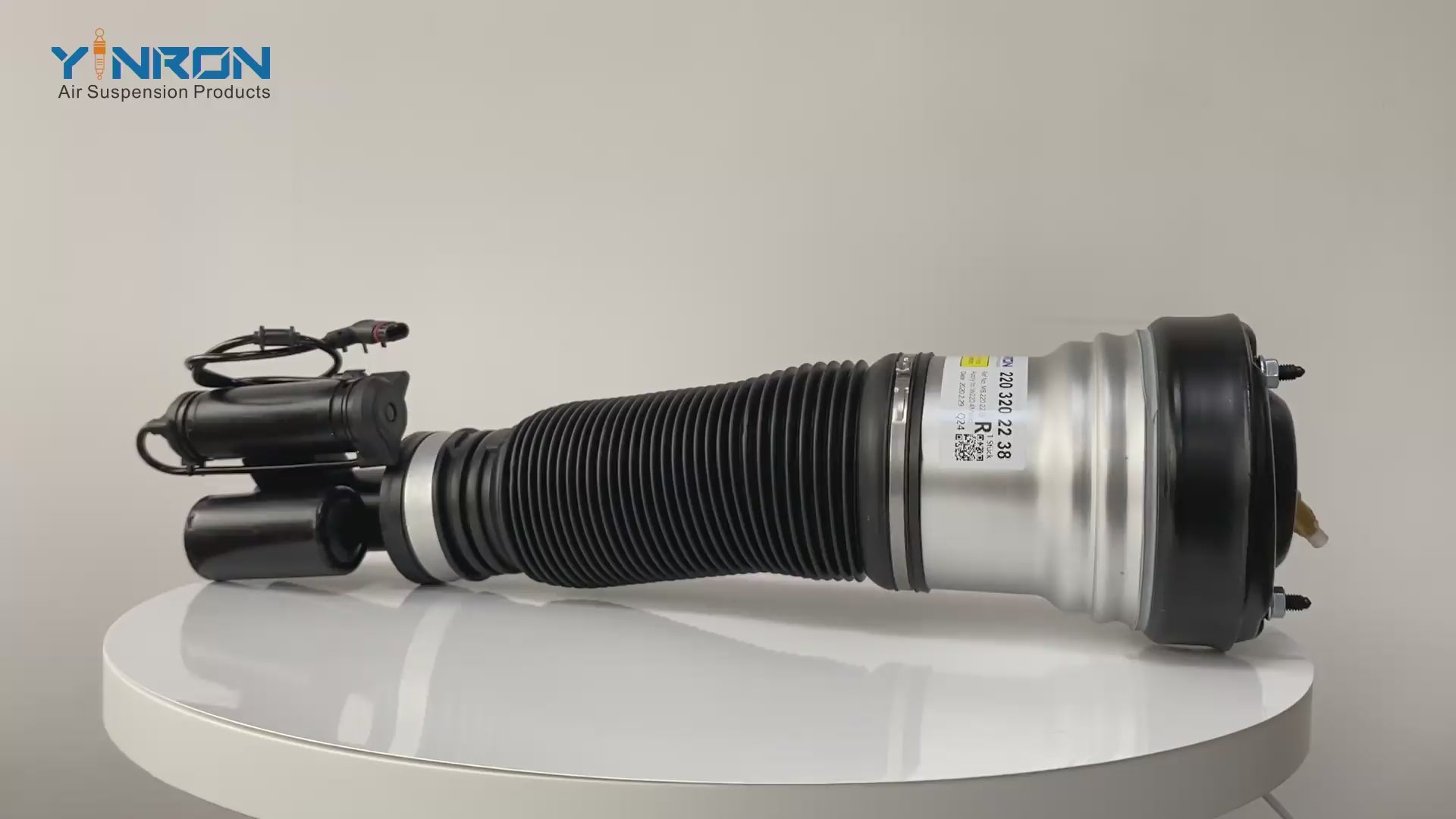 360 degree rotation view of Mercedes-Benz S-Class W220 4Matic front air suspension strut (A2203202138 & A2203202238)