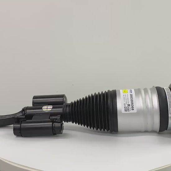 w205-4matic-strut-360-rotation