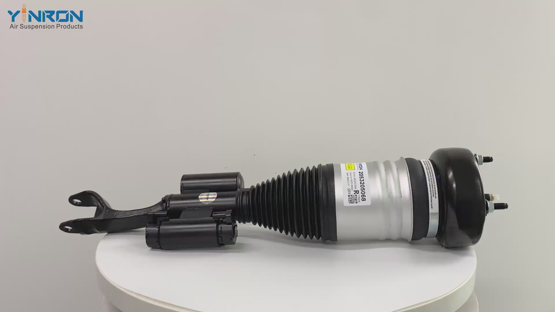 w205-4matic-strut-360-rotation