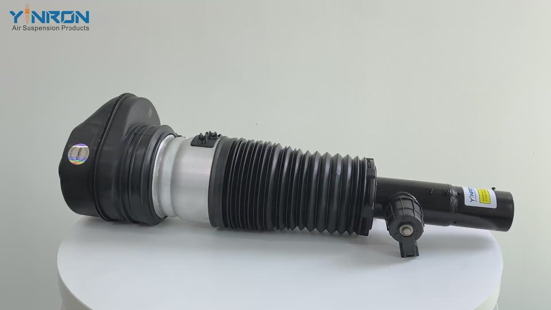 360-degree rotation video showcasing the build quality for BMW X7 G07 front right air suspension strut (37106869036)