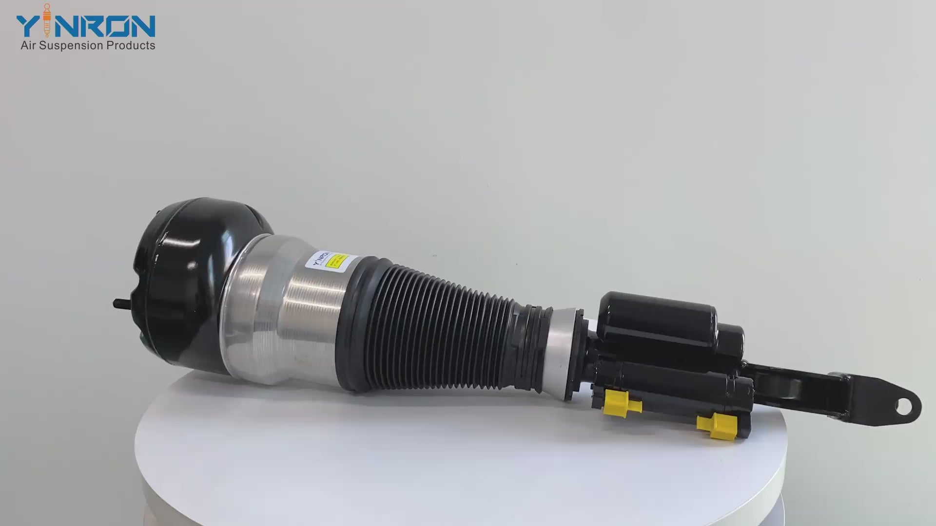 360-degree video showcase of Mercedes-Benz S-Class W222 4Matic front air suspension strut - A2223208213