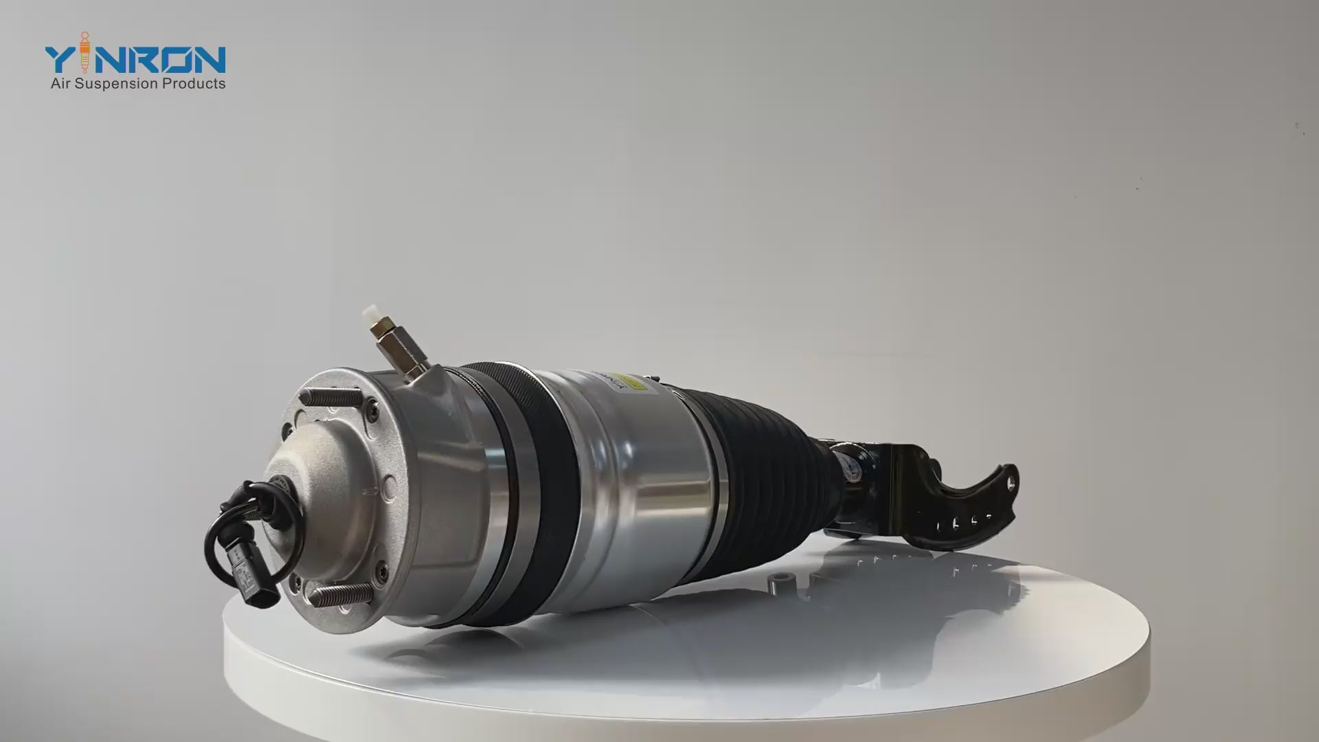  360° rotating display video of VW Touareg II 7P right front CDC air suspension strut OEM 7P6616040N