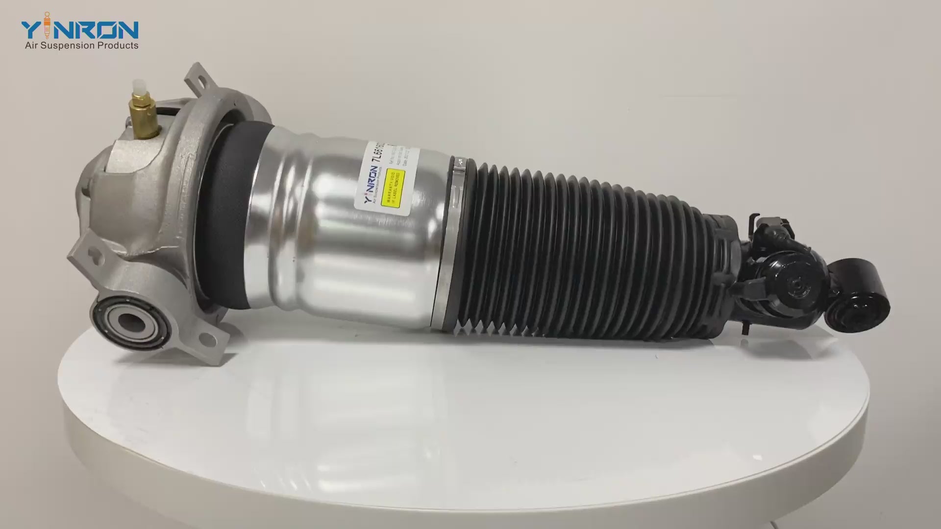 360° rotation view video of left and right CDC rear air suspension struts for VW Touareg I 7L (2003-2010), OEM reference 7L6616020D