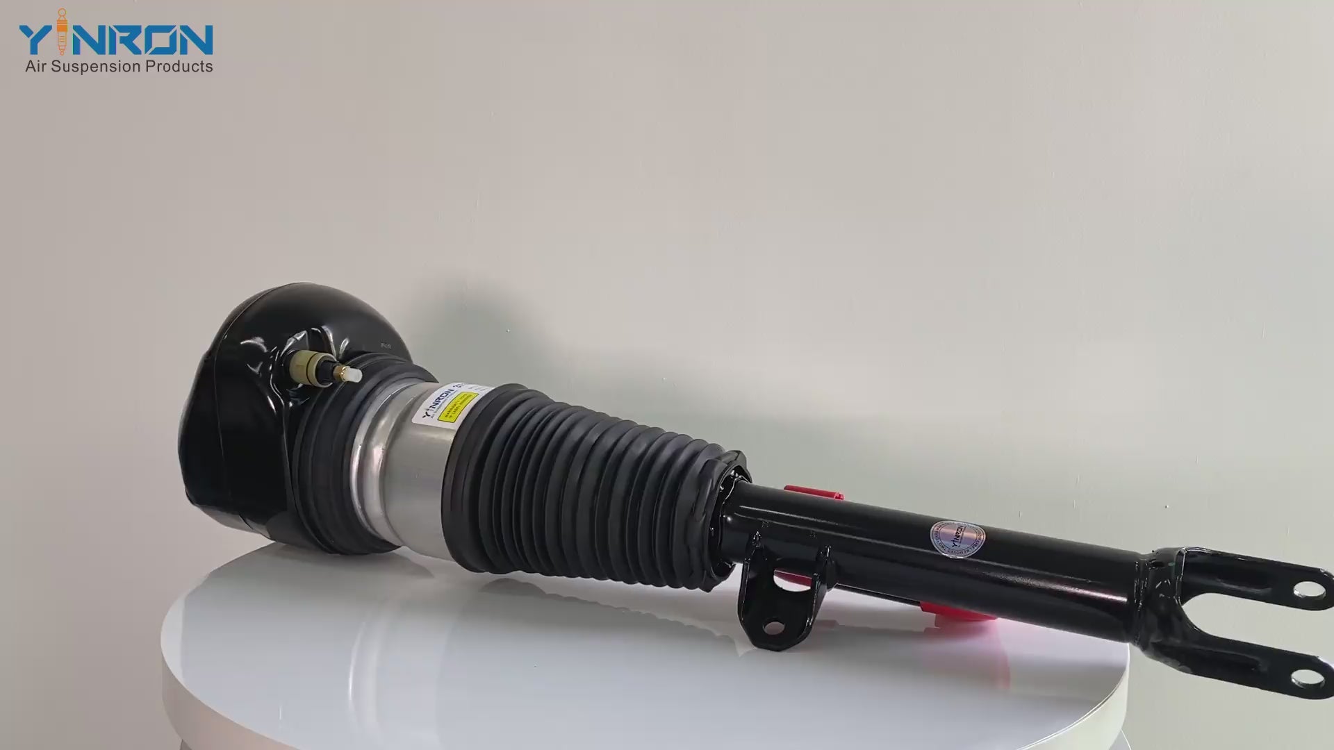 360-degree rotation video showcasing the build quality for BMW 7-Series G11 G12 front left air suspension strut (37106877553) with VDC
