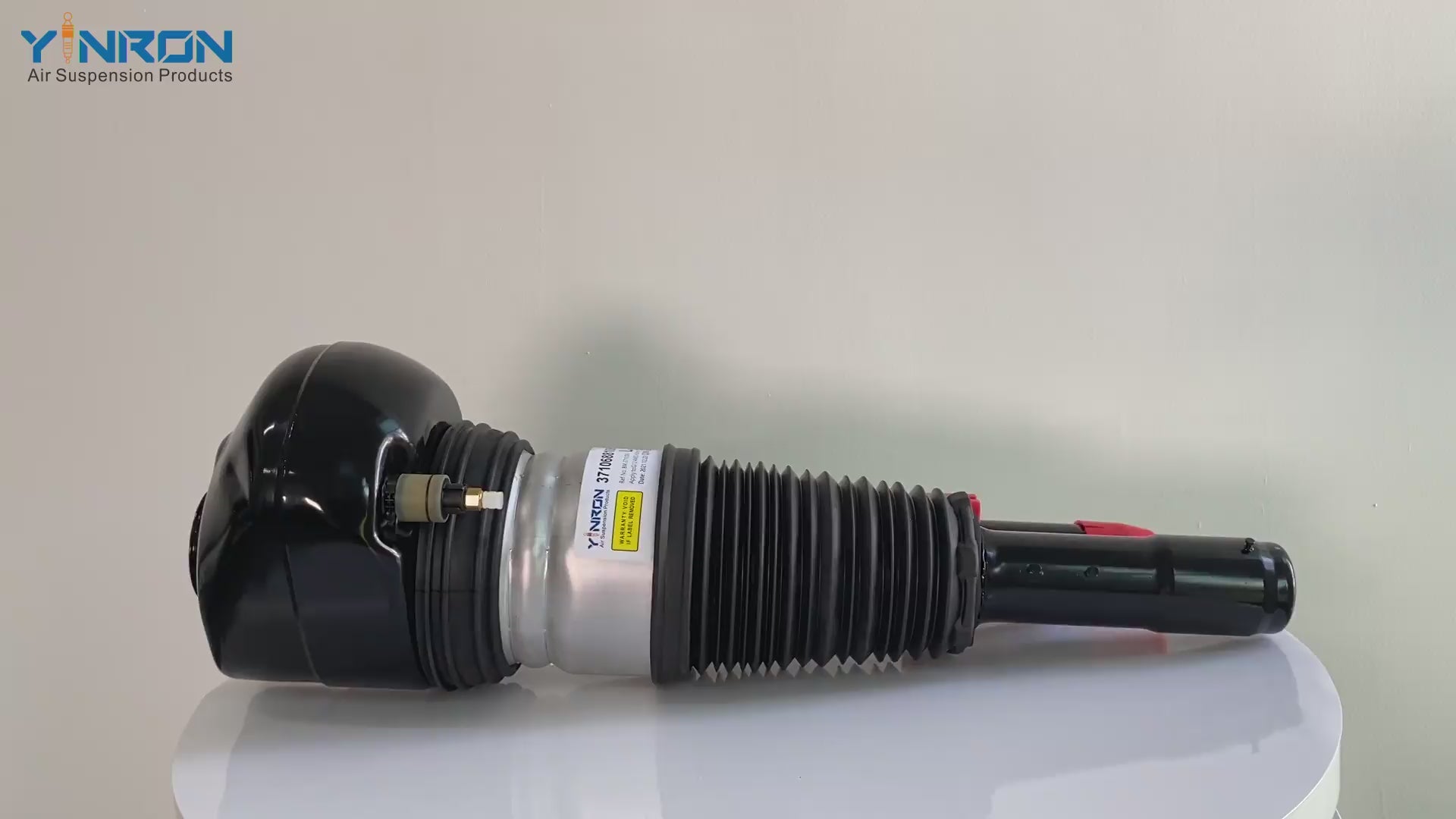 360-degree rotation video showcasing the build quality for BMW 7-Series G11 G12 front left air suspension strut (37106881061) with 4WD xDrive