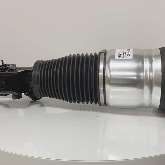 360-degree rotation video of VW Touareg I 7L front air suspension struts with ADS (7L6616040D)