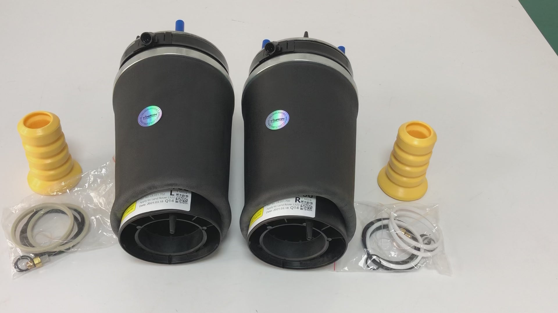 360 degree rotation view video of Range Rover Vogue L322 front air suspension spring pair (LR051702 and LR051700)