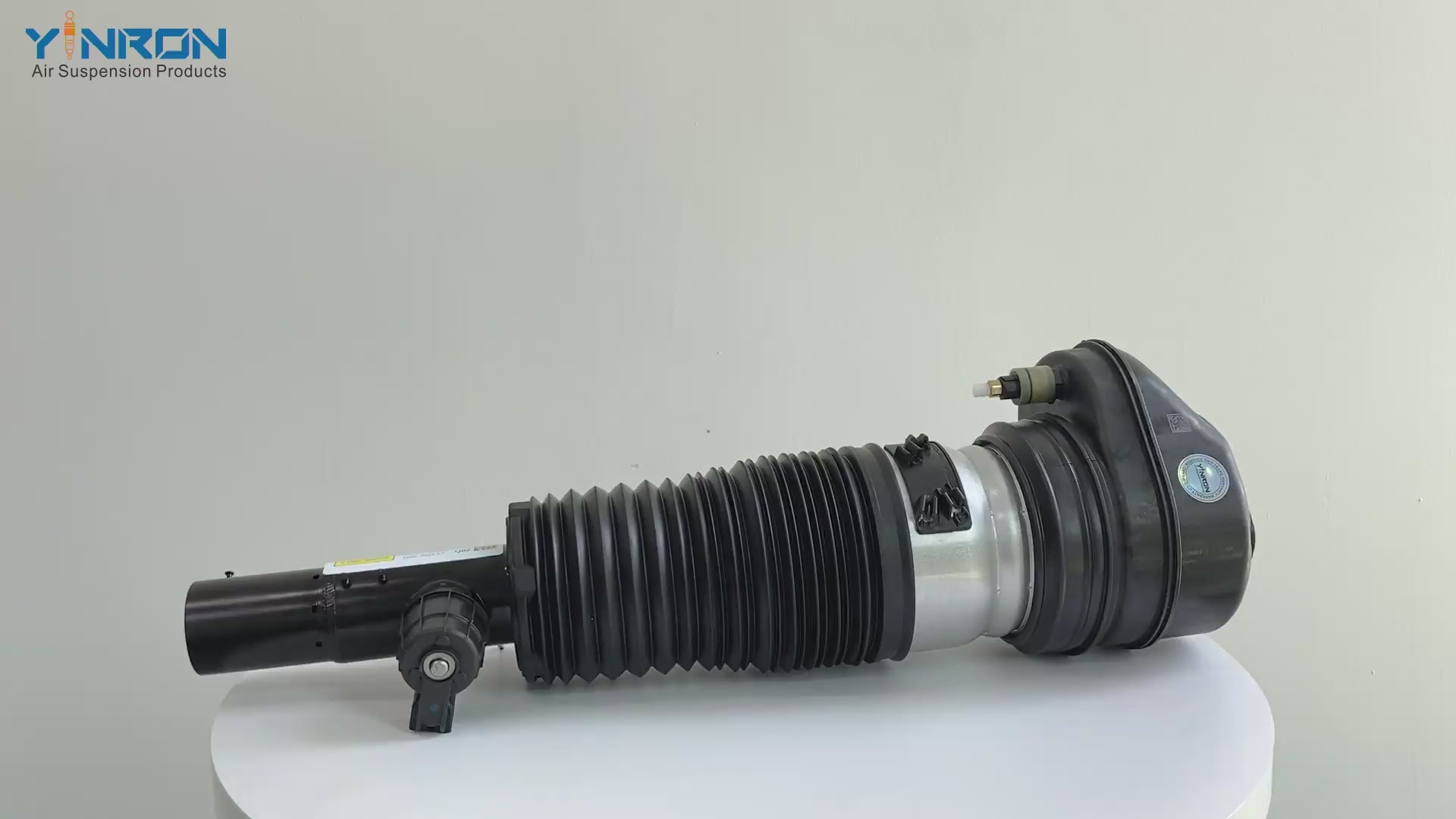 360-degree rotation video showcasing the build quality for BMW X6 G06 front left air suspension strut (37106892425)