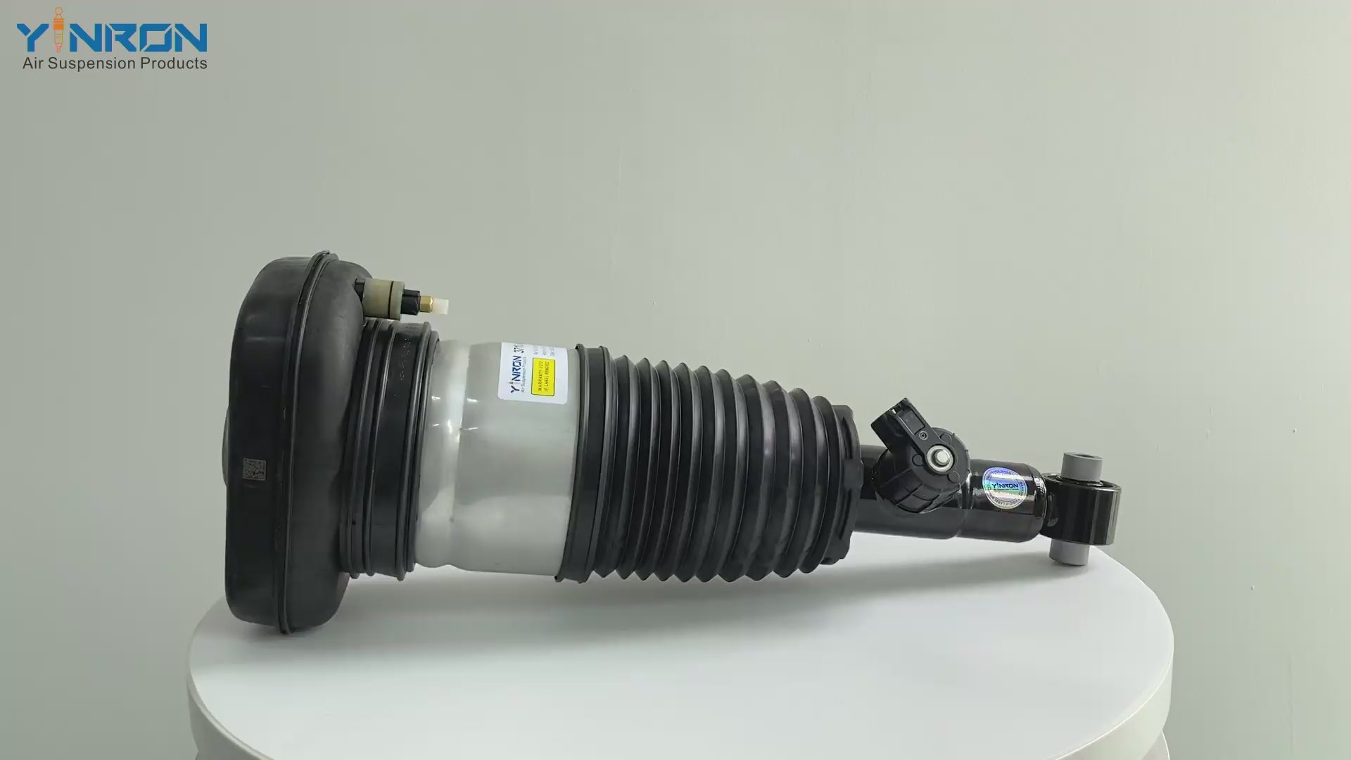 360-degree rotation video showcasing the build quality for BMW X7 G07 rear right air suspension strut (37106869040)